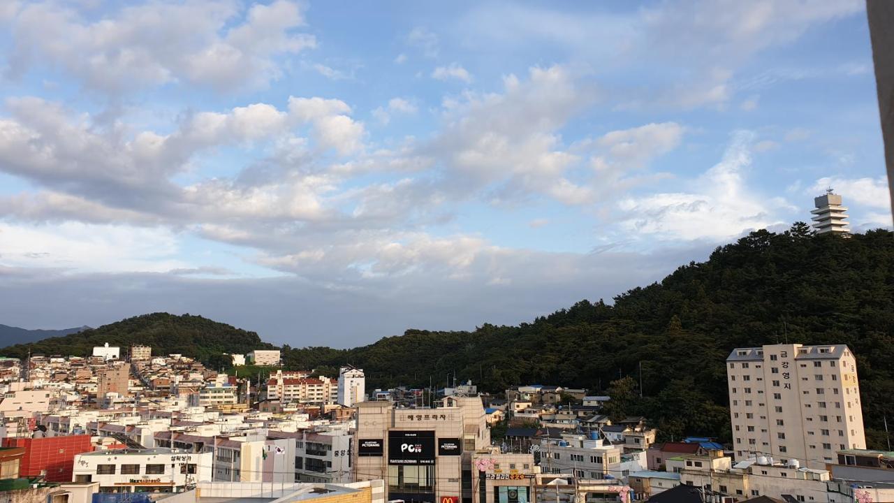 Jinhae Intercity Hotel Changwon Exterior foto